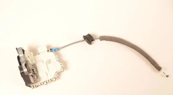 BMW 4 F36 Gran coupe Coupe door lock (next to the handle) 8X2837015B