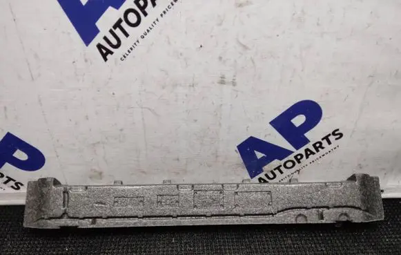 Front bumper foam support bar