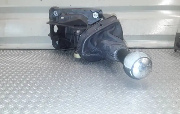 Peugeot 308 Gear shifter/selector 9684581680