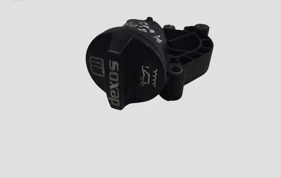 Opel Insignia A Oil filler cap 55586618