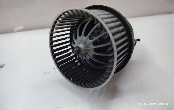 Land Rover Discovery Sport Heater fan/blower 9415300