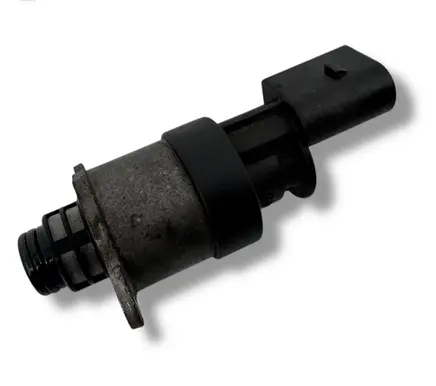 BMW 3 E90 E91 Fuel pressure sensor 0928400691 9892861430