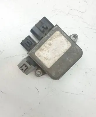 Tesla Model S Coolant fan relay 8282120280