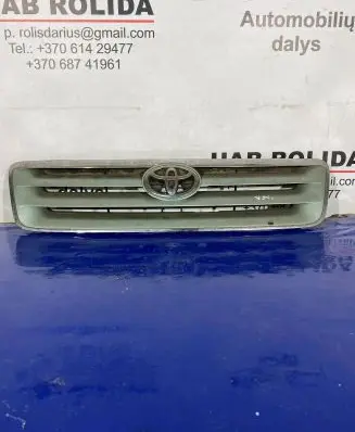 Toyota Avensis Verso Front bumper upper radiator grill 5311144110 5311144120