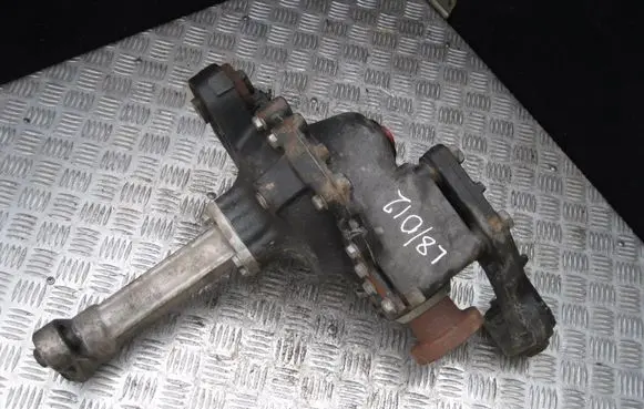 Land Rover Discovery 4 - LR4 Front differential L8/012