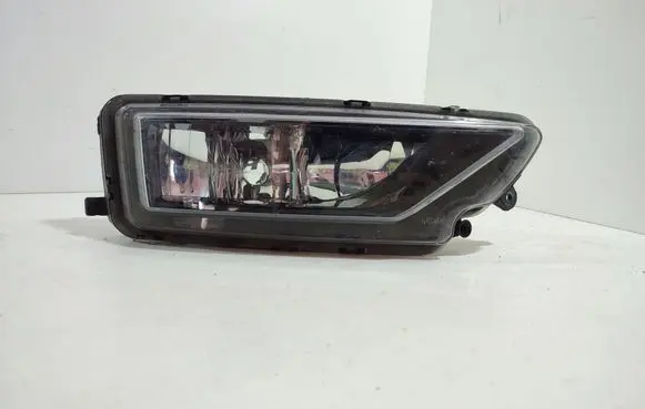Volkswagen Amarok Front fog light 2H6941700B