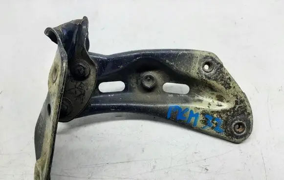 Skoda Octavia Mk2 (1Z) Fender mounting bracket 1Z0821141