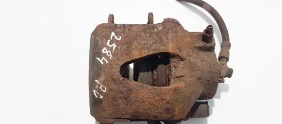 Volkswagen Golf V Front brake caliper