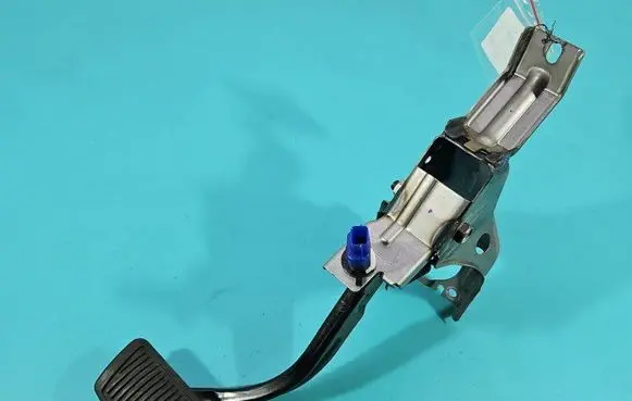 KIA Ceed Pedal assembly 32800-J7100KB IMPRK1406608