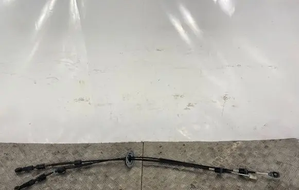 KIA Sorento Gear shift cable linkage