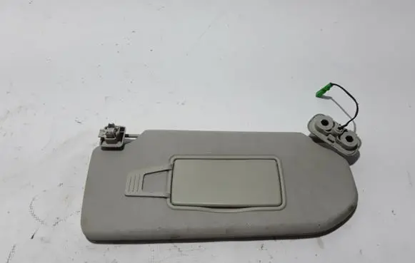 Sun visor
