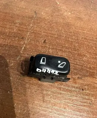 Mercedes-Benz E W210 Other switches/knobs/shifts 2108202010 D4492