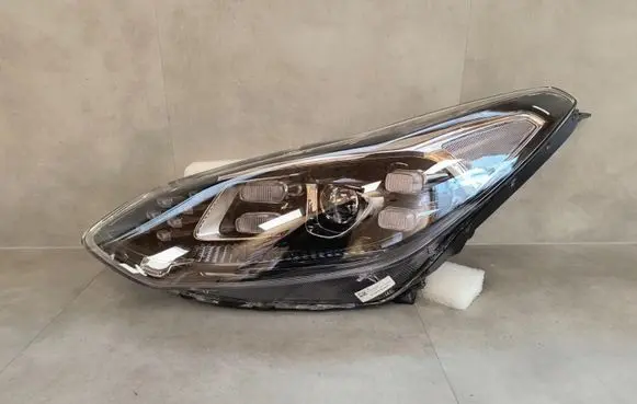 KIA Sportage Headlight/headlamp 92101F1500