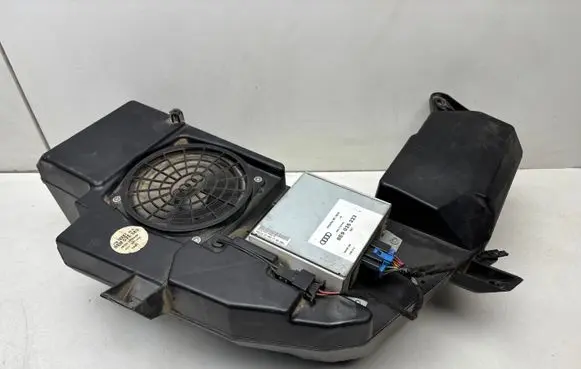 Audi A4 S4 B6 8E 8H Subwoofer speaker 8E9035382 8E9035223