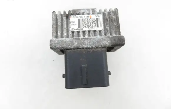 Mercedes-Benz A W176 Glow plug pre-heat relay 110678071R