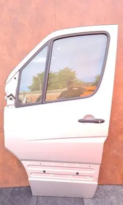 Mercedes-Benz Sprinter W906 Front door