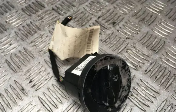 Volkswagen Golf V Light switch 1K0941431B 0AAA031465002 1K0951253