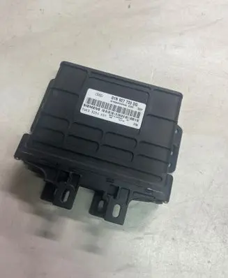 Volkswagen PASSAT B5 Gearbox control unit/module 01N927733DG 5WK33254K01