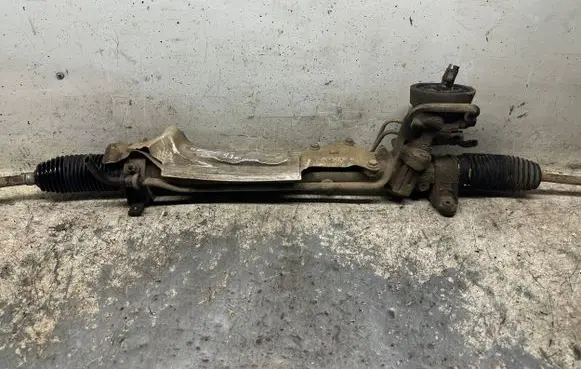 Volkswagen Golf IV Steering rack