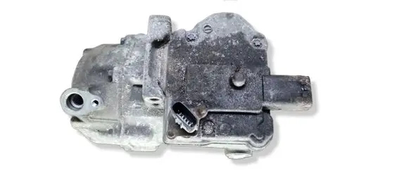 Toyota Prius (XW30) Air conditioning (A/C) compressor (pump) ES14C