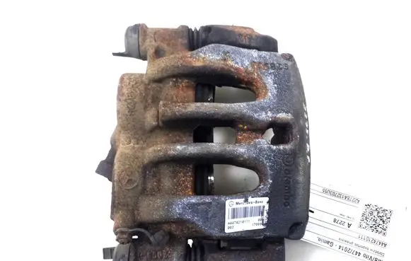 Mercedes-Benz Vito Viano W447 Front brake caliper A4474210111