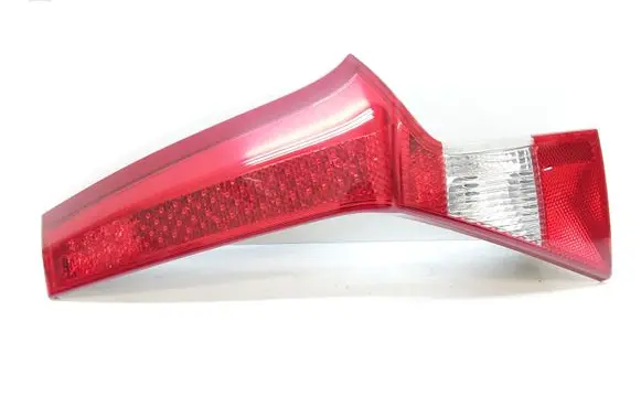 Volvo V70 Tailgate rear/tail lights