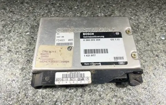BMW 5 E39 Engine control unit/module 0260002309