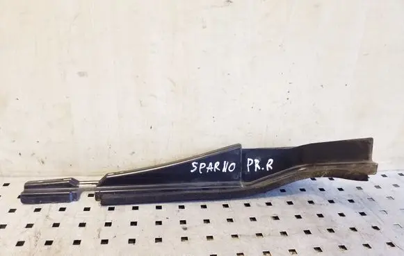 Nissan X-Trail T30 Fender end trim 631308H300