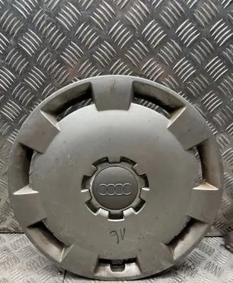 Audi A4 S4 B7 8E 8H R16 wheel hub/cap/trim 8P0601147A