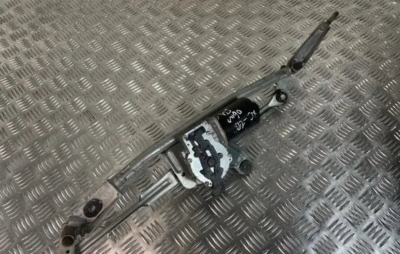 Volvo XC70 Front wiper linkage and motor 9171901