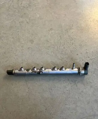 Fuel main line pipe
