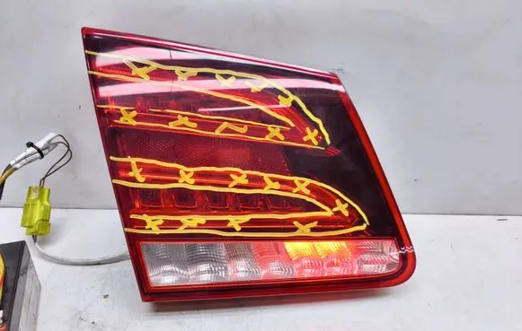 Mercedes-Benz E W212 Tailgate rear/tail lights A2129061903