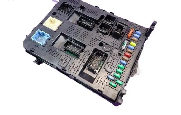 Peugeot 308 Fuse box set 966405918002