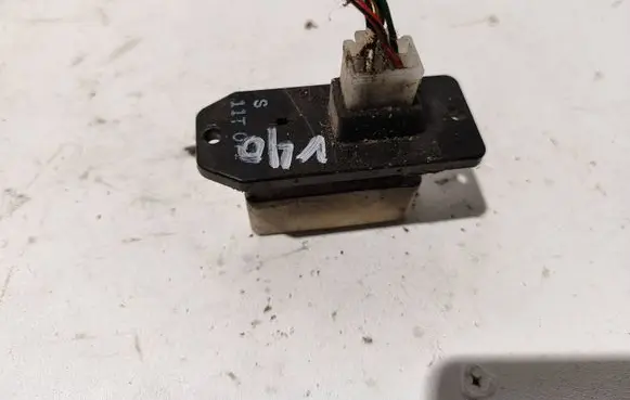 Mitsubishi Carisma Heater blower motor/fan resistor 11T071