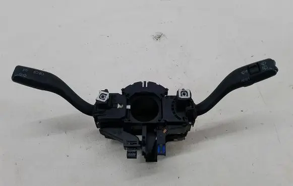 Audi A3 S3 8P Wiper turn signal indicator stalk/switch 