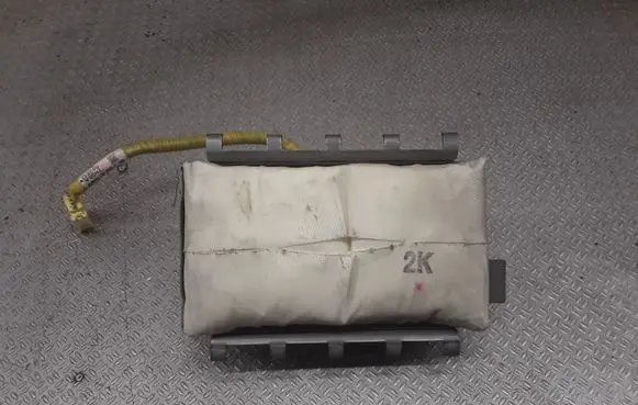 Toyota Prius (XW20) Passenger airbag 