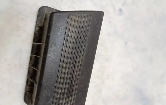 BMW 3 E36 Air filter box cover 7416027
