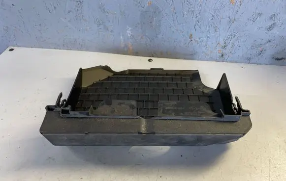 Renault Megane III Battery box tray cover/lid 237060001R