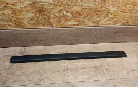 Volkswagen Golf II Front door trim (molding) 193853515F