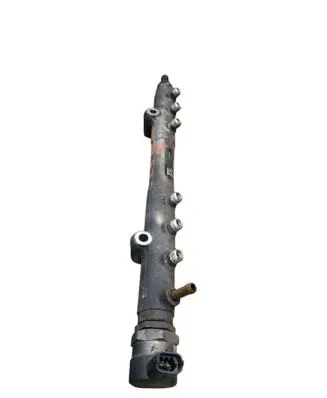 Volvo V70 Fuel main line pipe 0445215023 30757146
