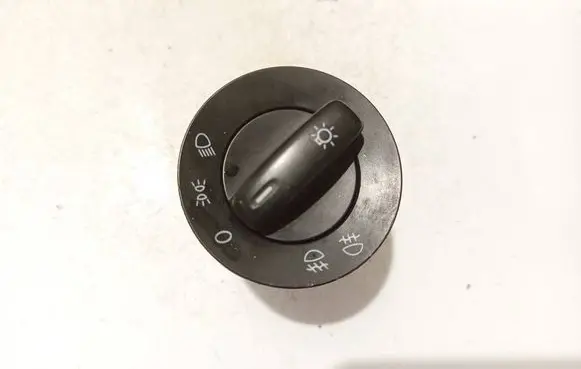 Volkswagen Tiguan Light switch 1k0941431aj