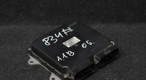 Mitsubishi Colt Engine control unit/module