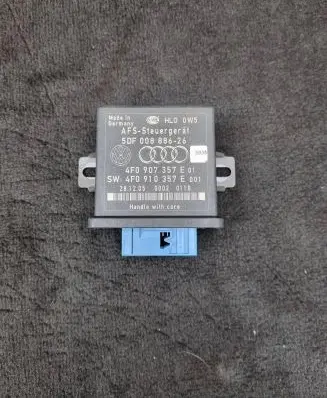 Audi A8 S8 D3 4E Light module LCM 4F0907357E 4F0910357E