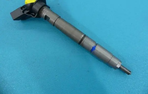 Audi A8 S8 D3 4E Fuel injector 0445115041 IMPRK1149729