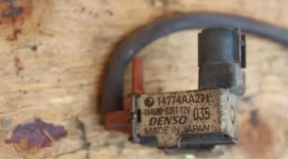 Subaru Forester SF Turbo solenoid valve 14774AA271 1846000351
