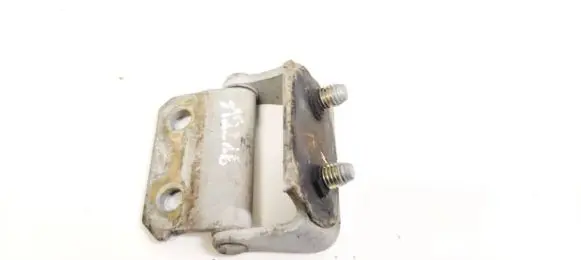 Mitsubishi Colt Tailgate/trunk/boot hinge