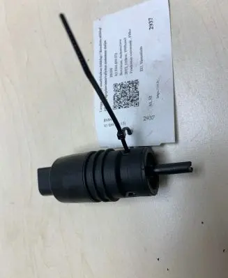 BMW X1 E84 Windscreen/windshield washer pump 7302588 13264011 3437376
