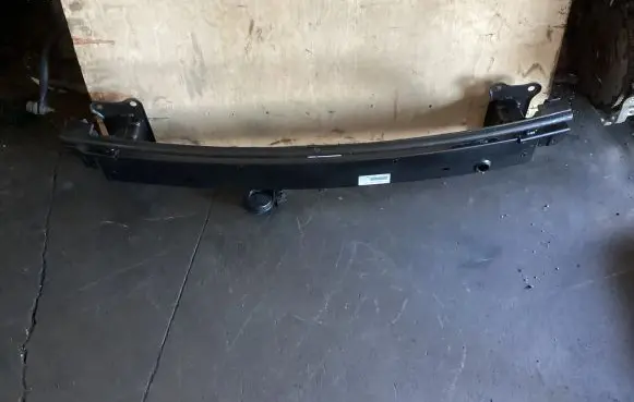 Hyundai Tucson TL Front bumper cross member