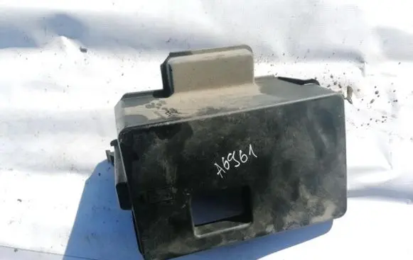 Ford Focus Battery box tray 98AB10A659B 98AB-10A659-B