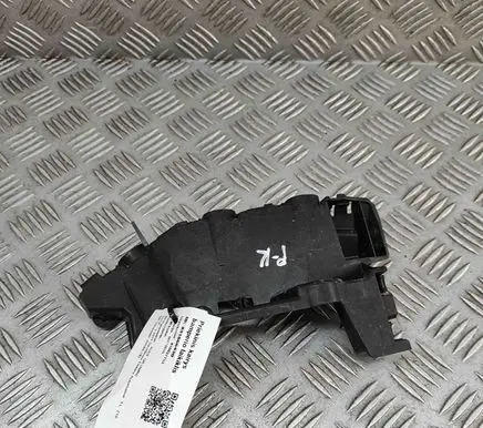 Audi Q8 Front bumper mounting bracket 4M8807283B